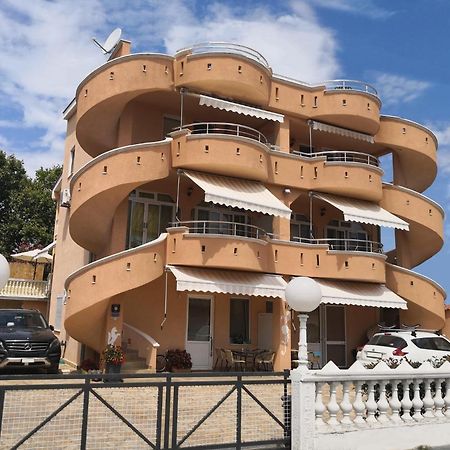 Apartments Montenegrina Ulcinj Luaran gambar
